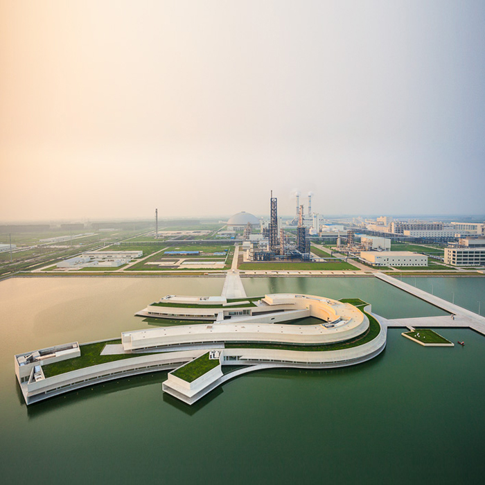 The Building on the Water by Álvaro Siza and Carlos Castanheira