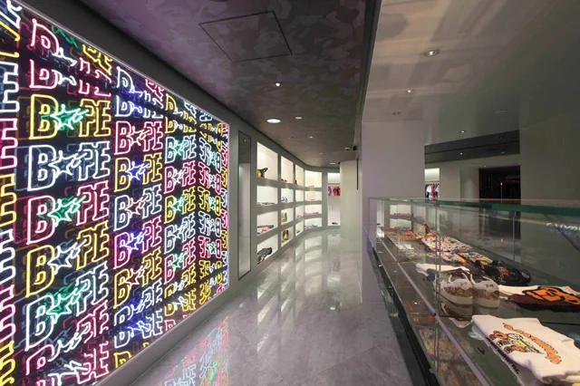 Wonderwall Designs Space For I.T.