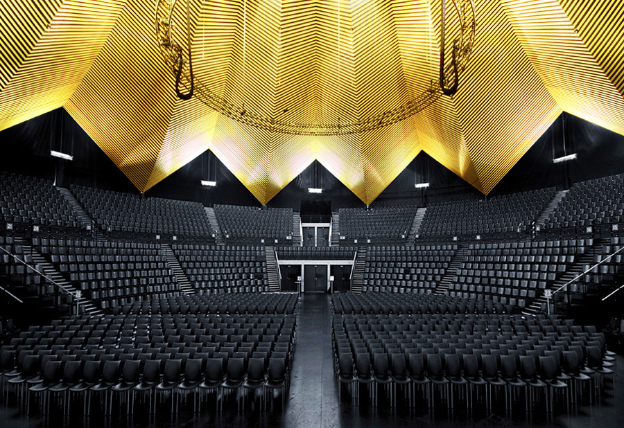 Tempodrom Berlin designed by Gerkan, Marg & Partners . Photography by Ralf Wendrich .