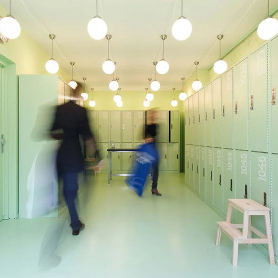 Bubble & Stitch meets Style & Kitsch: Amsterdam’s First 24/7 Laundry Locker Service