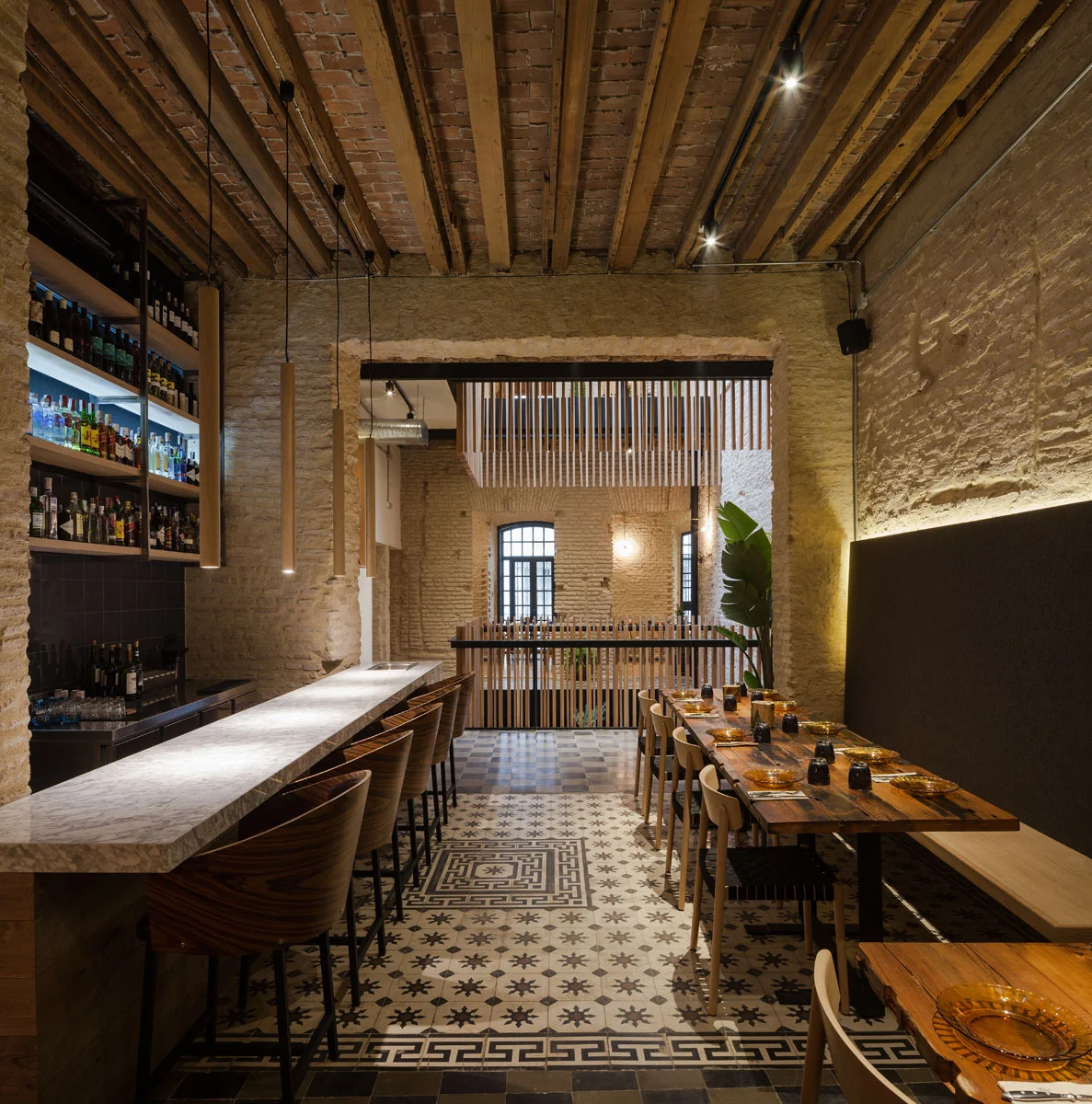 Donaire Arquitectos restores an old house into a new restaurant