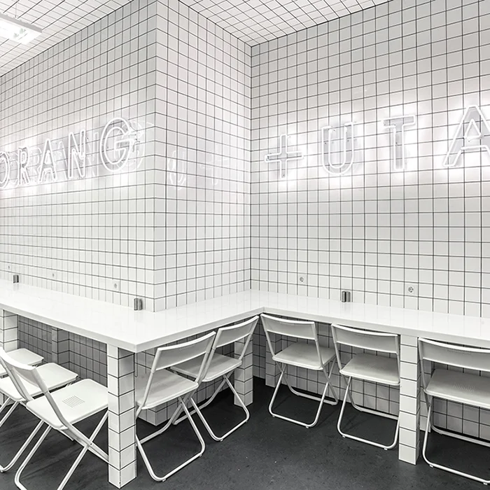 AKZ Architectura Goes by the Grid at ORANG+UTAN Vegeterian Bar