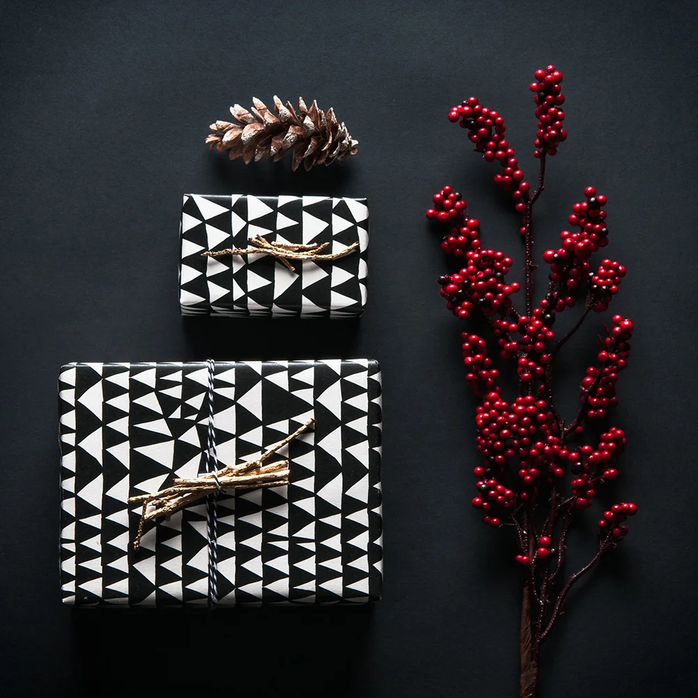 Holiday-Wrapping-Paper-Gift-Wrap-Ideas-Cool-16.jpg