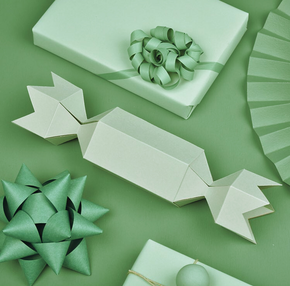 Green holiday wrapping paper ideas