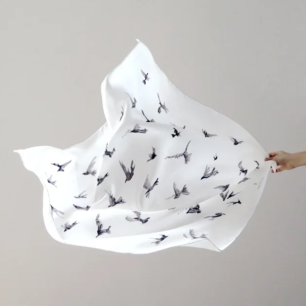 Window Wonders: Martin Azúa designs 47 Birds Scarf Inspired by the view from his studio window