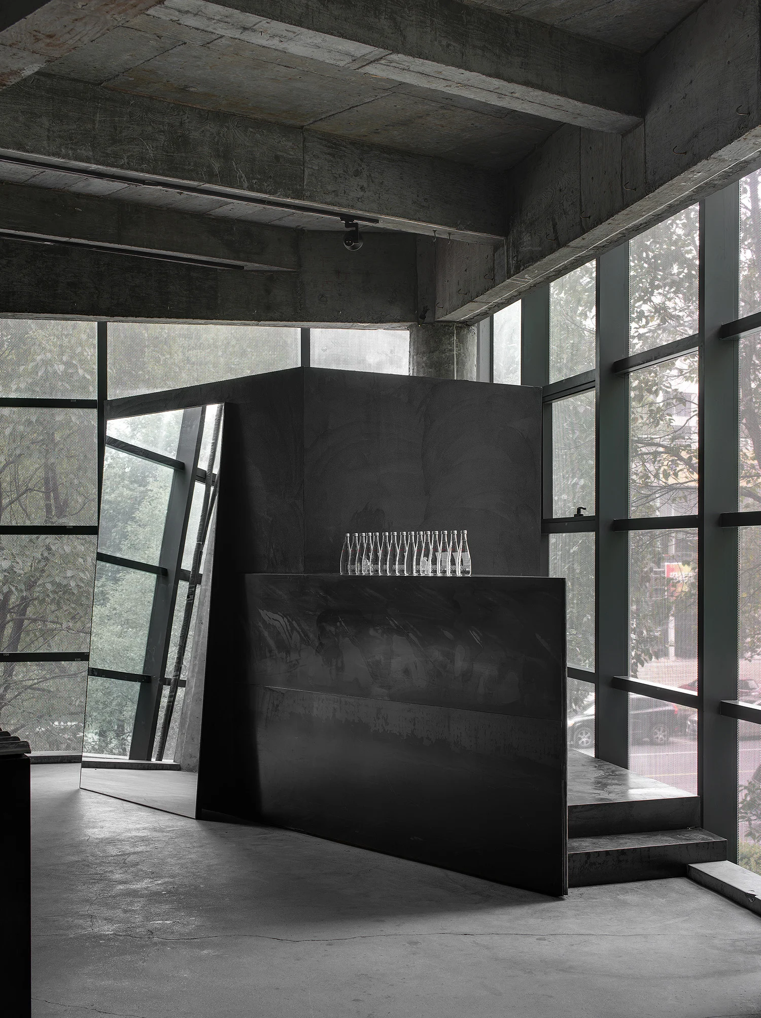 Mirrored retail space