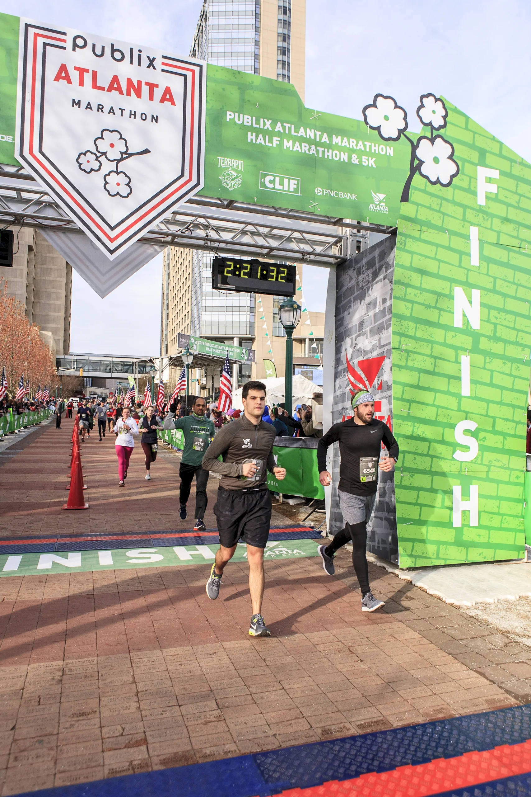 2019_publix_marathon_joaquin_lara_434.jpg