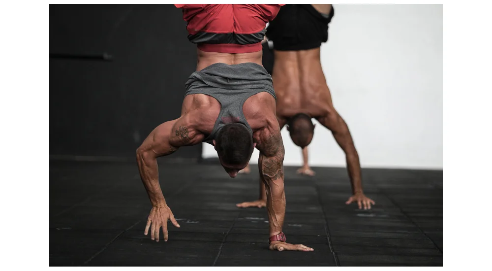 Gonçalo Barriga-CrossFit athletes handstand