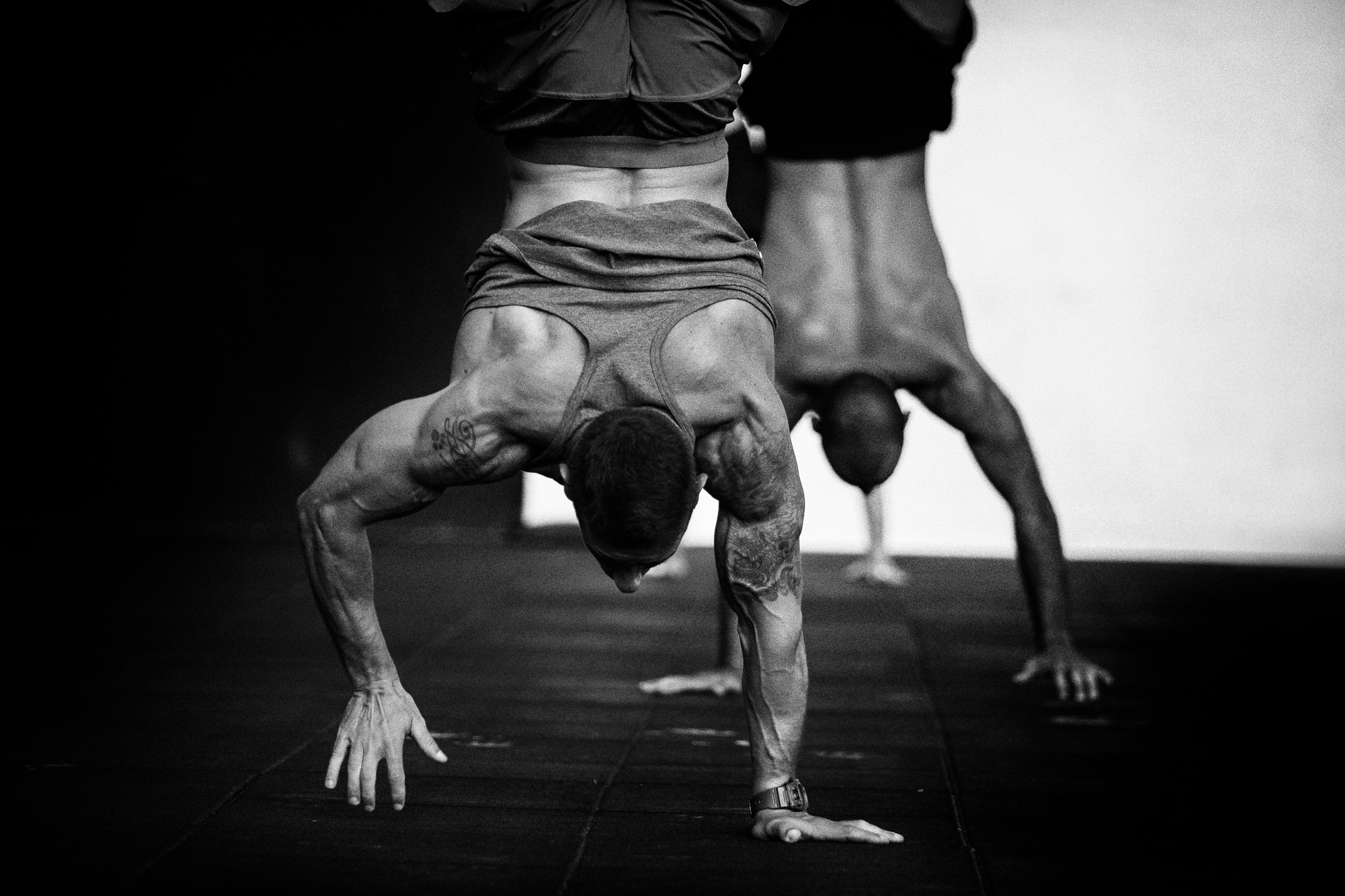 Gonçalo Barriga CrossFit Photographer - Handstand walk