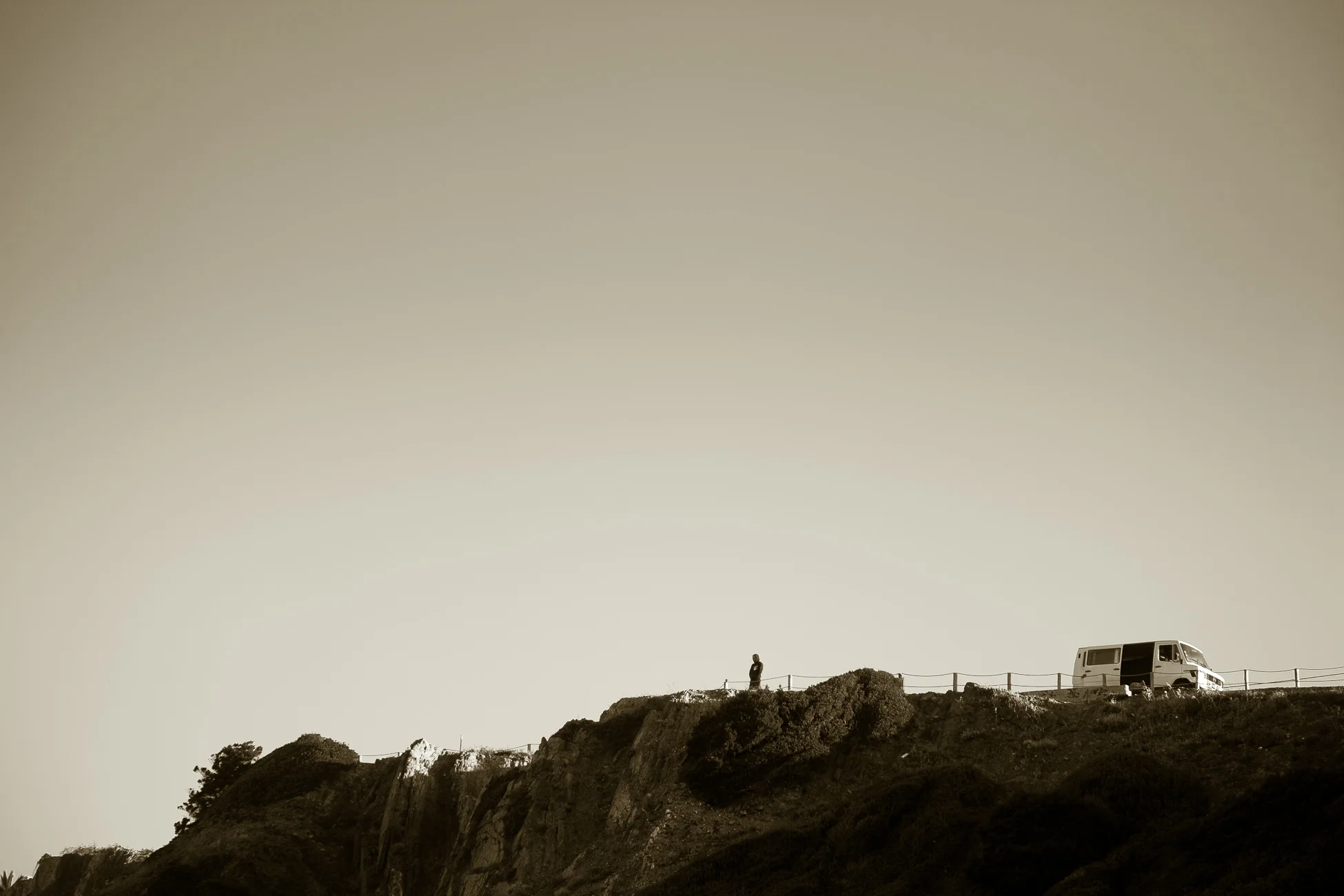 Gonçalo Barriga Photographer - Sunrise surf lifestyle