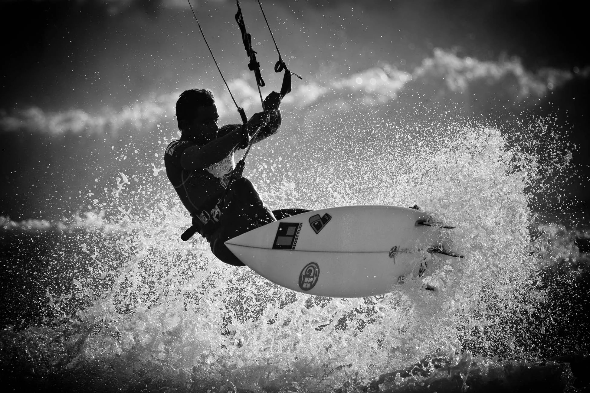 Gonçalo Barriga Photographer - Kitesurf action