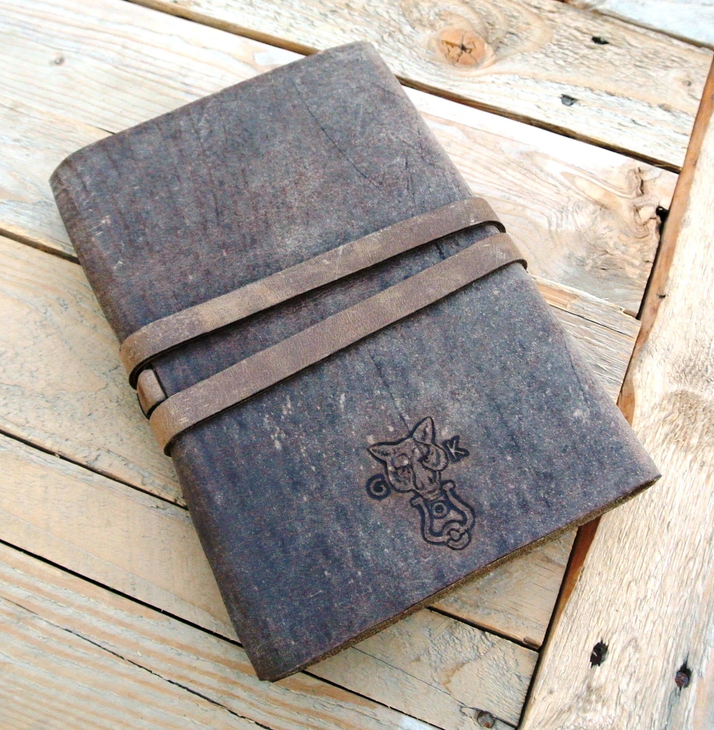 Circle M Brand - WOLF leather journal (back).JPG