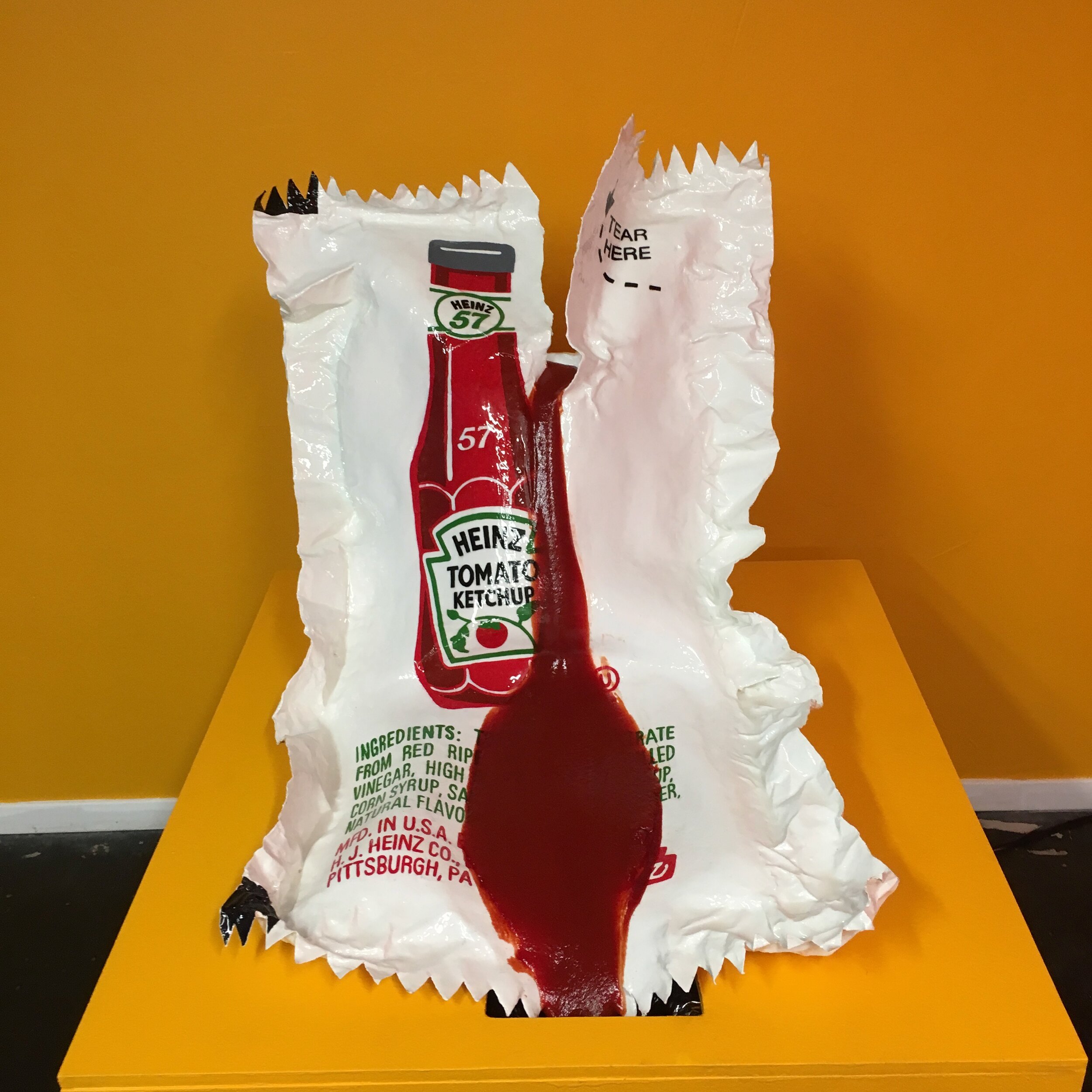 KETCHUP FOUNTAIN