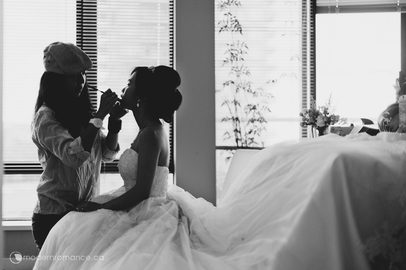 1.1 bride prep-0160.jpg