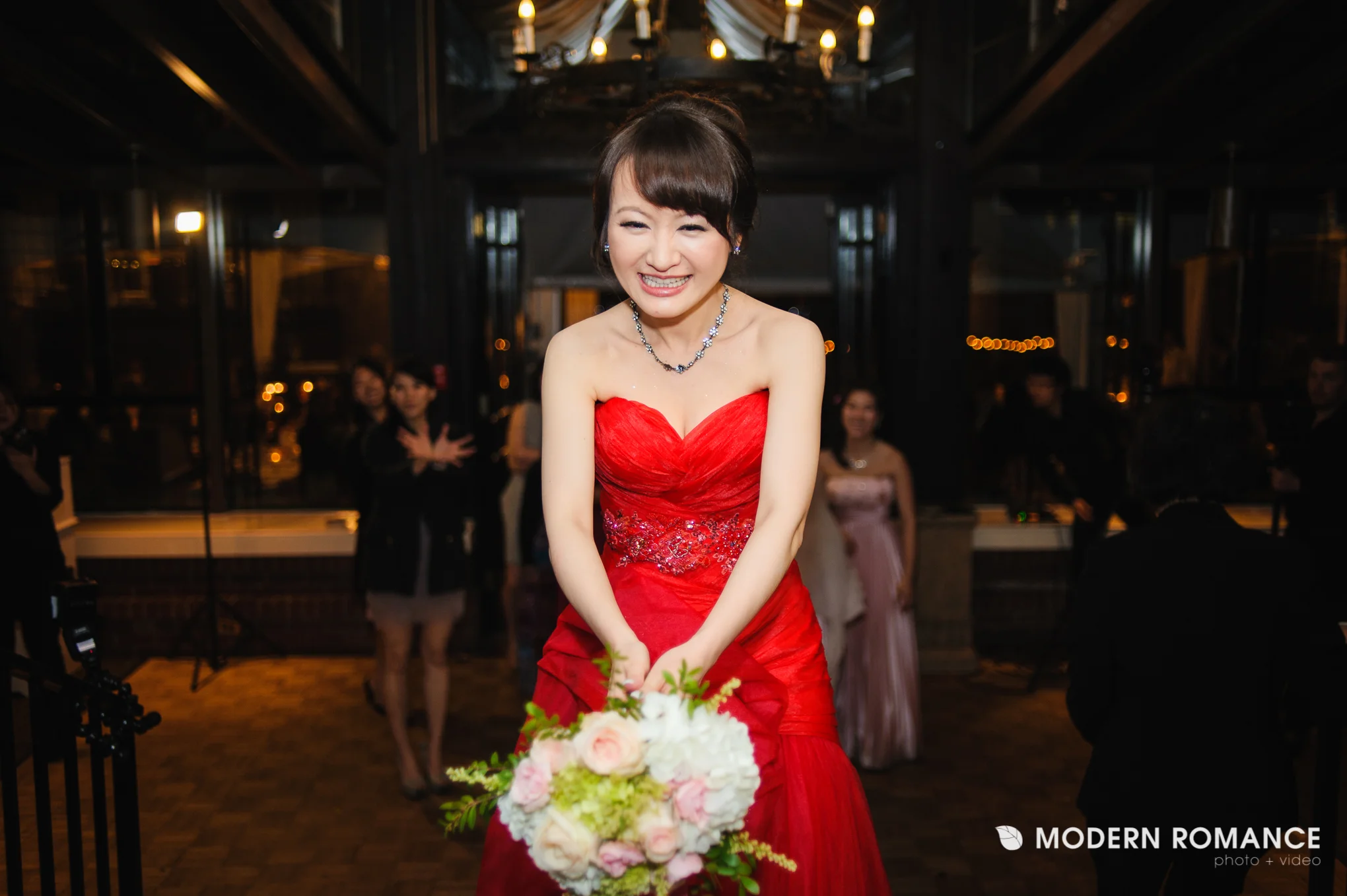 ModernRomance-IrisSteven-30-144-9262.jpg