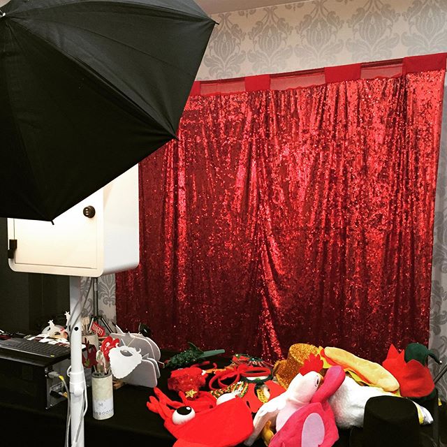 A photo booth for your Christmas party soon! It&rsquo;s not a party without a photo booth! Contact us booth@modernromance.ca or DM us.
.
.
.
#xmas #xmasevent #chritmasparty #corporateevent #xmasprops #props #photobooth #photobooth #corporatephotoboot