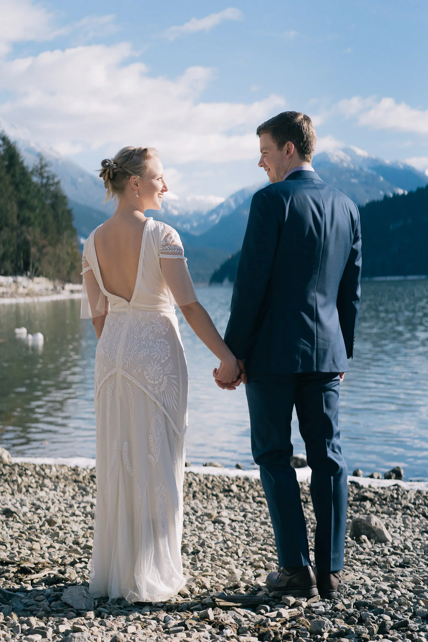 ModernRomance-JL-Elopement-JoffreCreek-WB-175.jpg