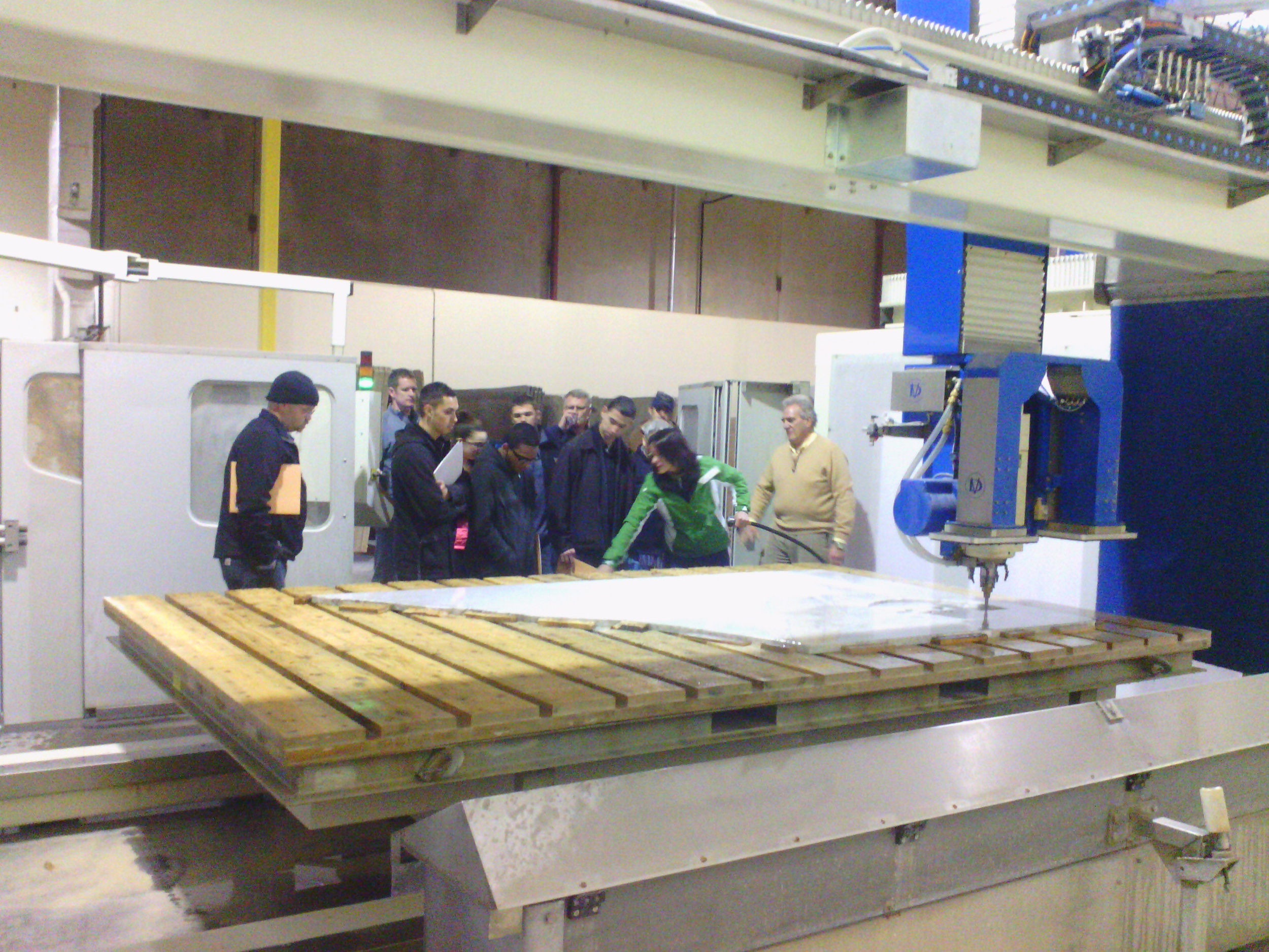 Showing how to operate a 5-axis CNC