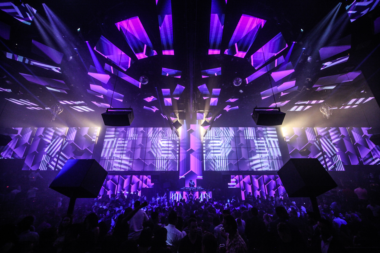 LIGHT at Mandalay Bay