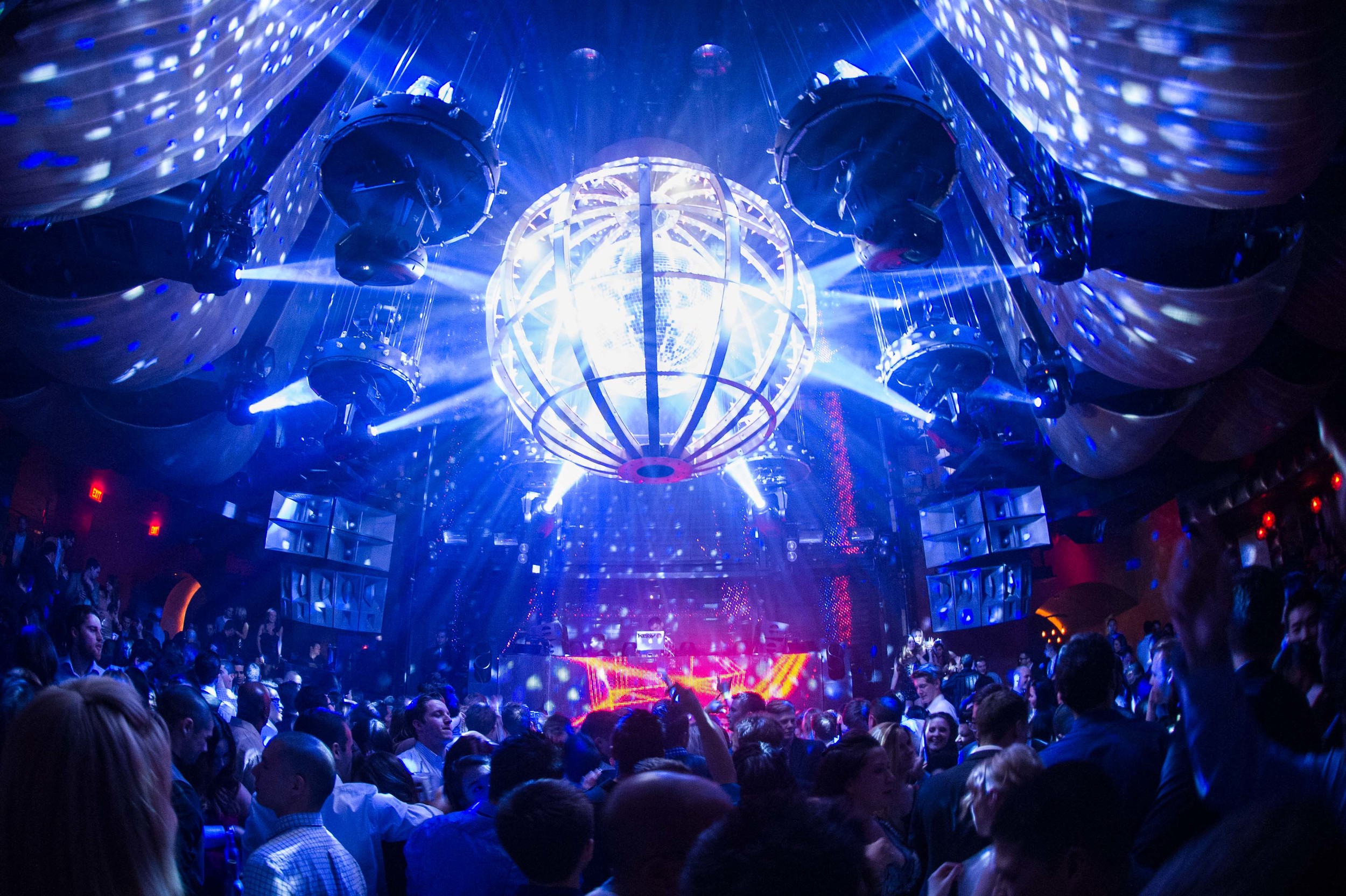 Marquee in Cosmo is a must stop for any clubgoer ! 