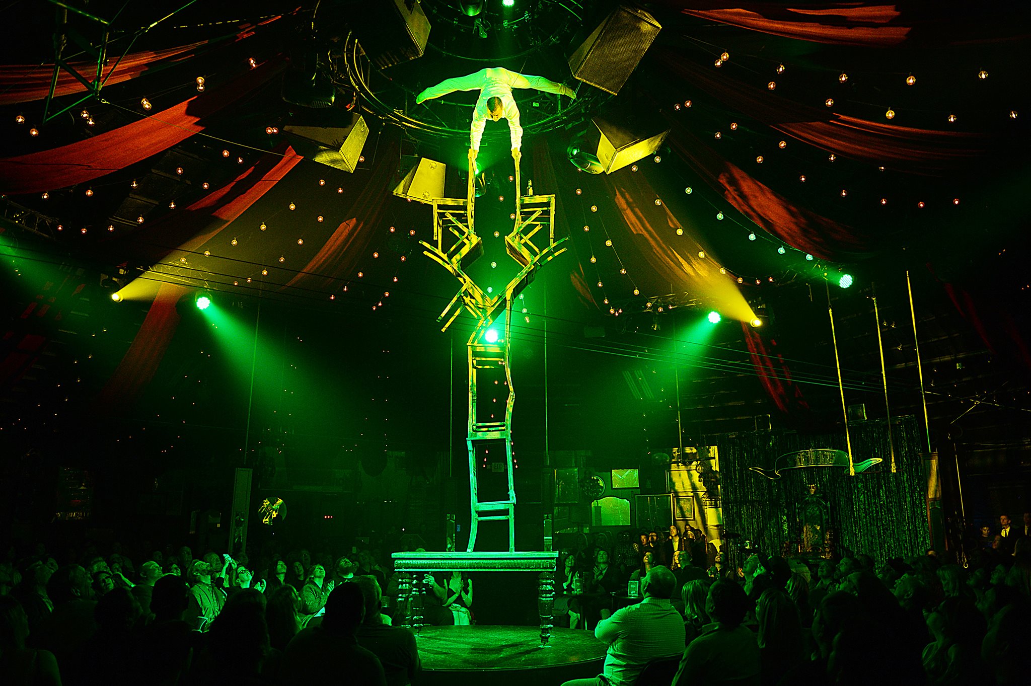 Vegaster Pick: 1 of the best shows in Vegas. Absinthe outside of Caesars Palace