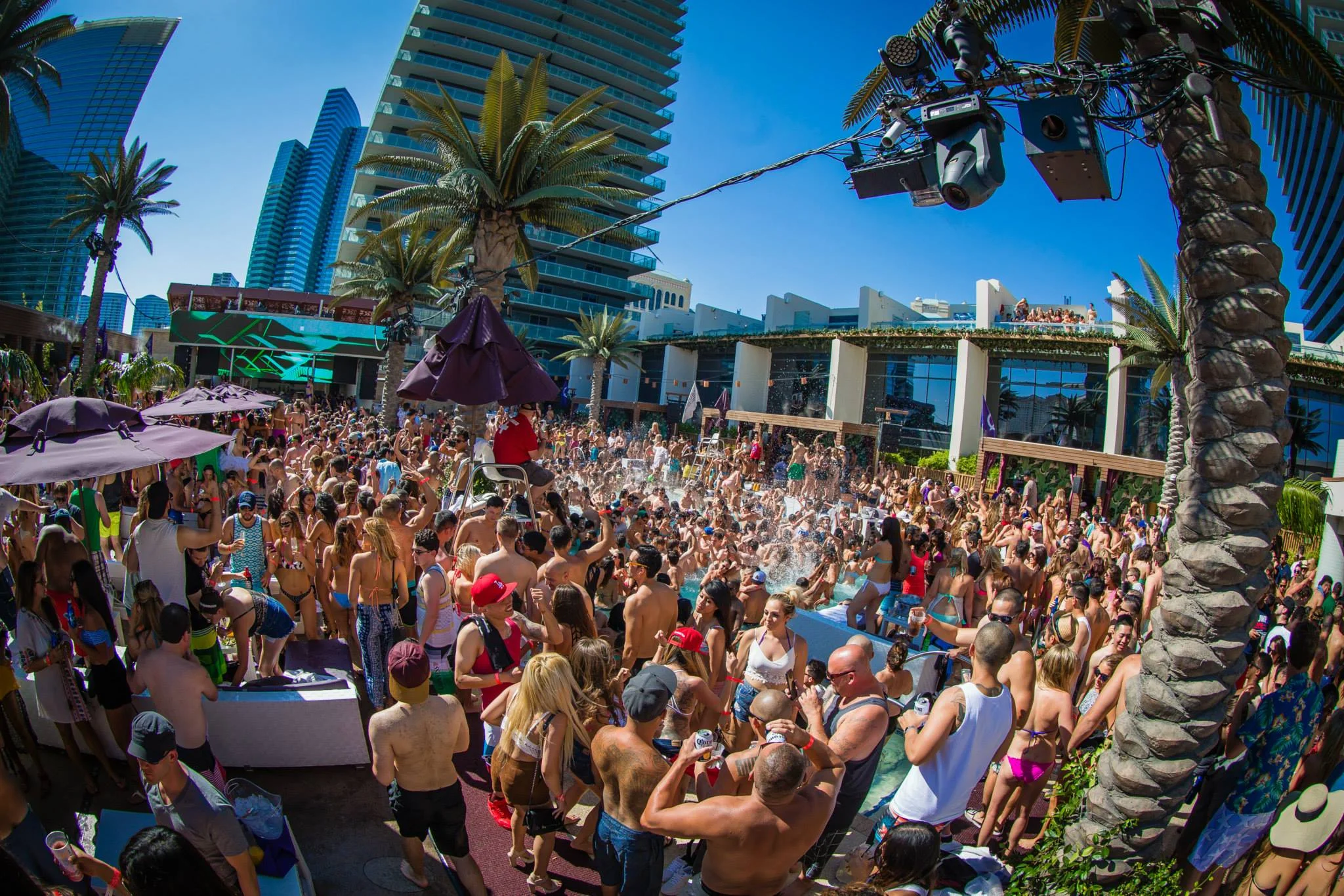 Vip Bottle Service Cost At The Coolest Dayclubs In Vegas
