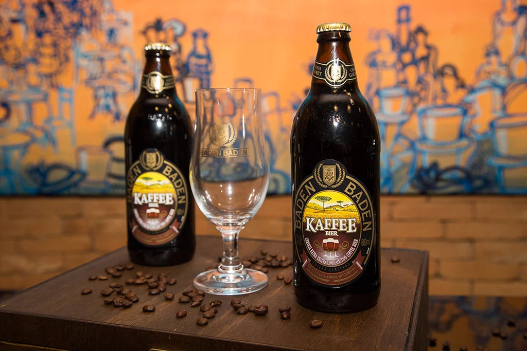 Baden Baden Kaffee Bier combina duas variedades de café — Beer Art