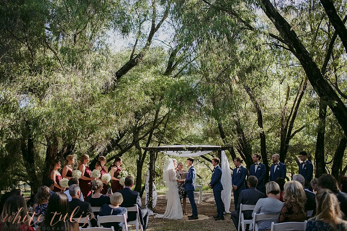 ferguson-valley-wedding-st-aidans-wines_0028.jpg