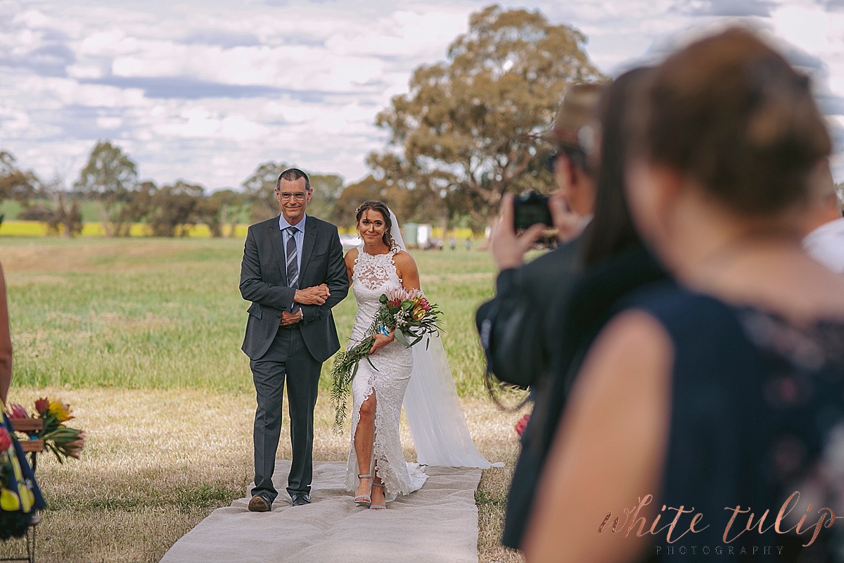 destination-wedding-photographer-country-victoria-wimmera_0035.jpg