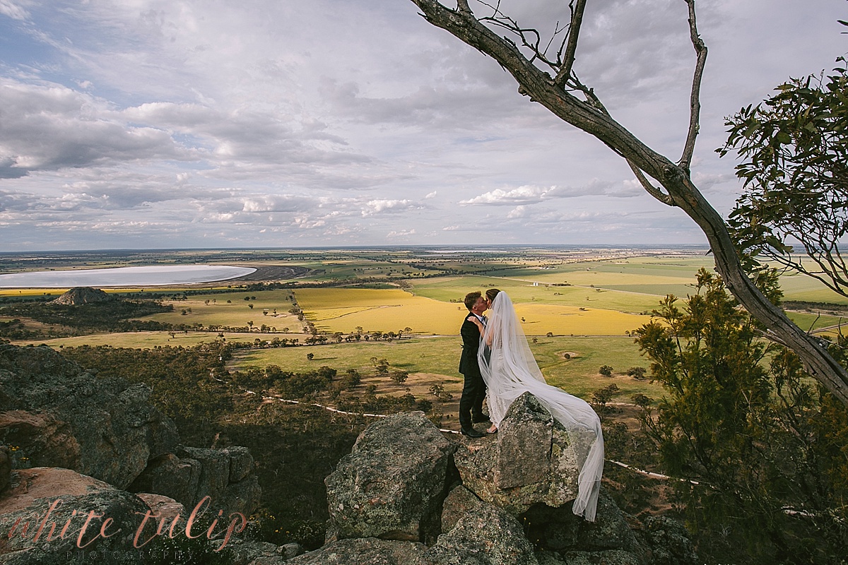 destination-wedding-photographer-country-victoria-wimmera_0071.jpg