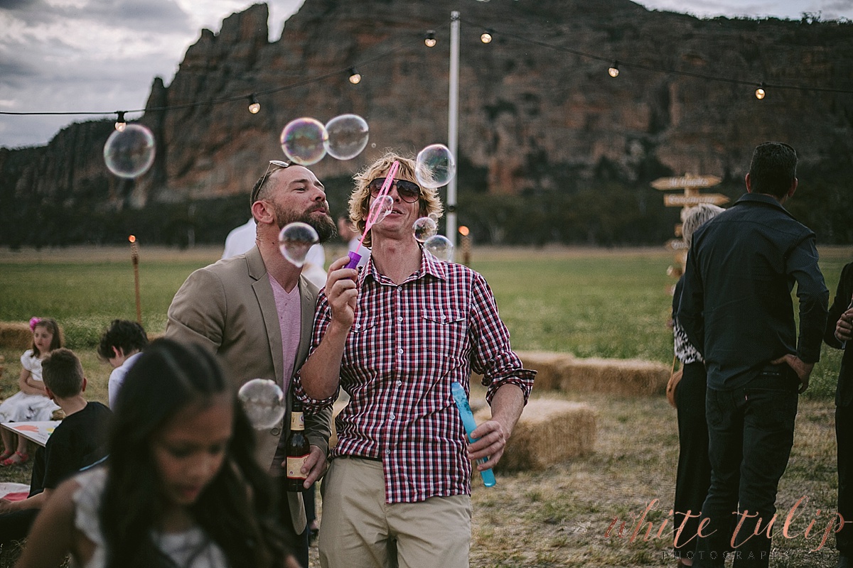 destination-wedding-photographer-country-victoria-wimmera_0095.jpg