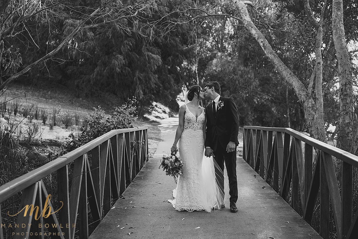 perth-wedding-photographers-scented-gardens_0056.jpg