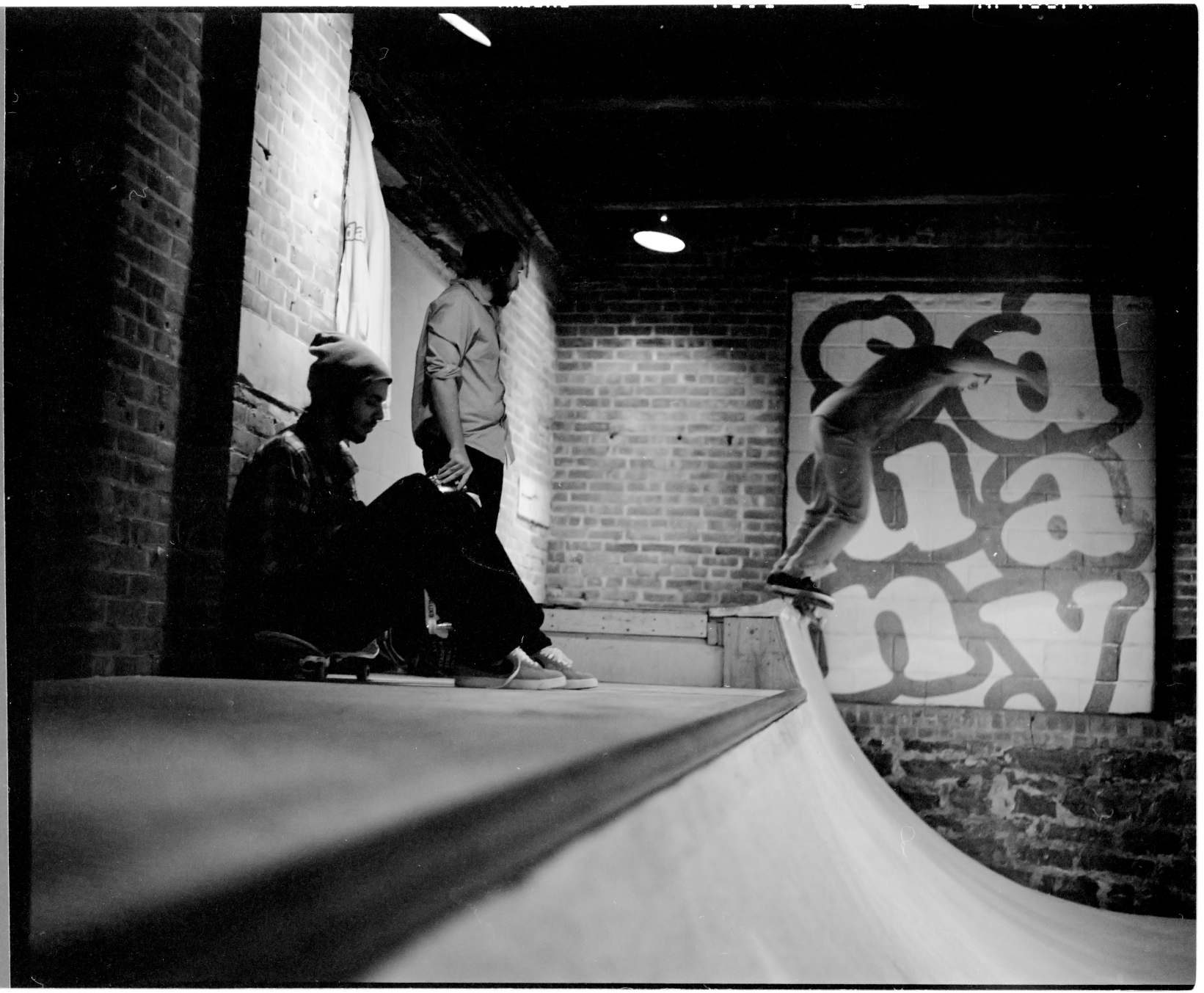 SUNDAY_bw1.jpg