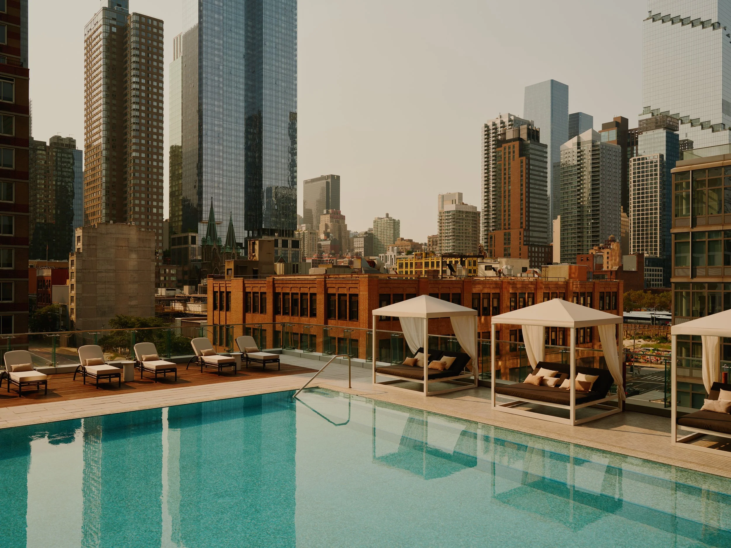 25-08-Life-Time-Outdoor-Pool-0741.jpg
