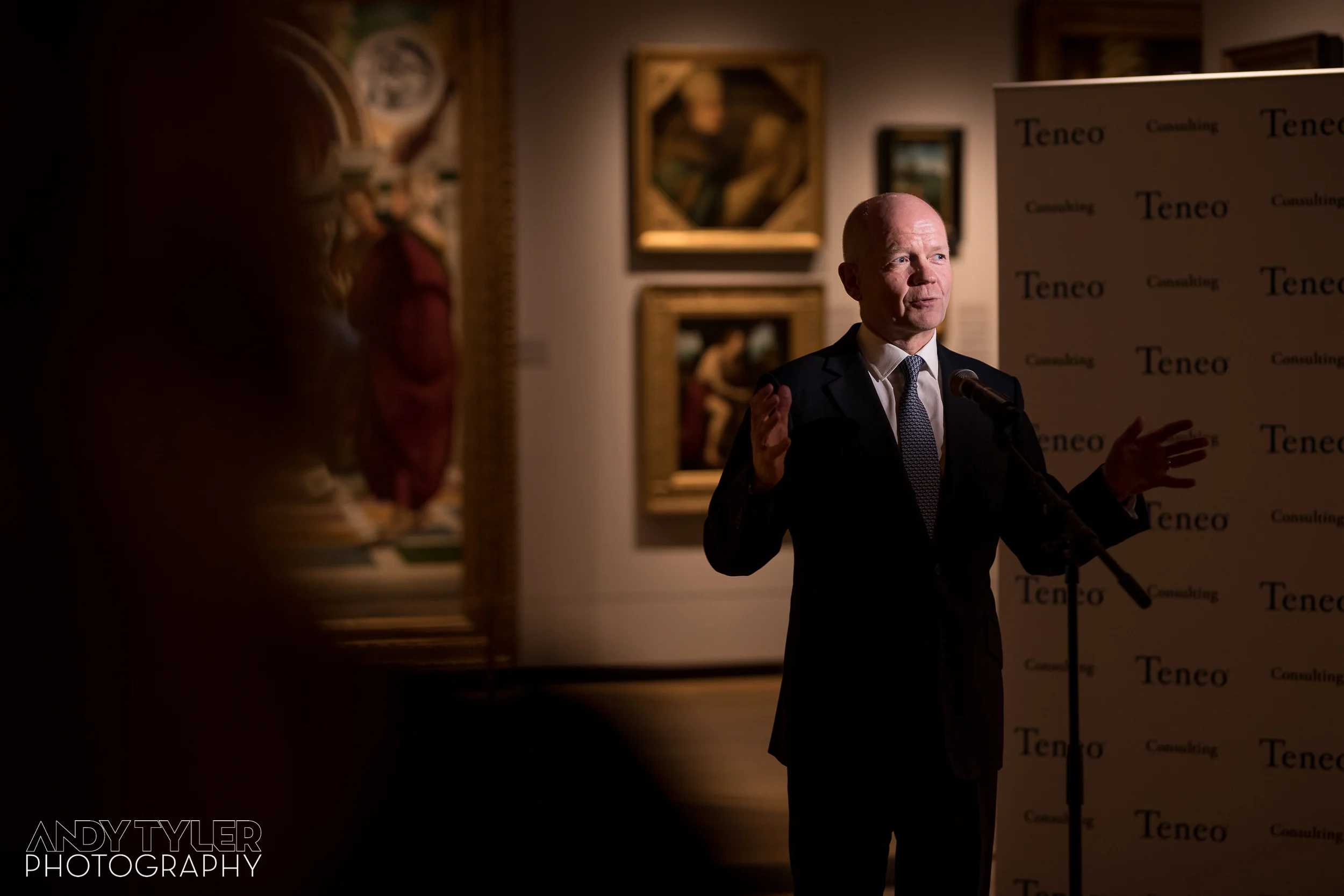 Andy_Tyler_Photography_London_Corporate_Reception_016_Andy_Tyler_Photography_Teneo_National_Gallery_100_5DA_5104.jpg
