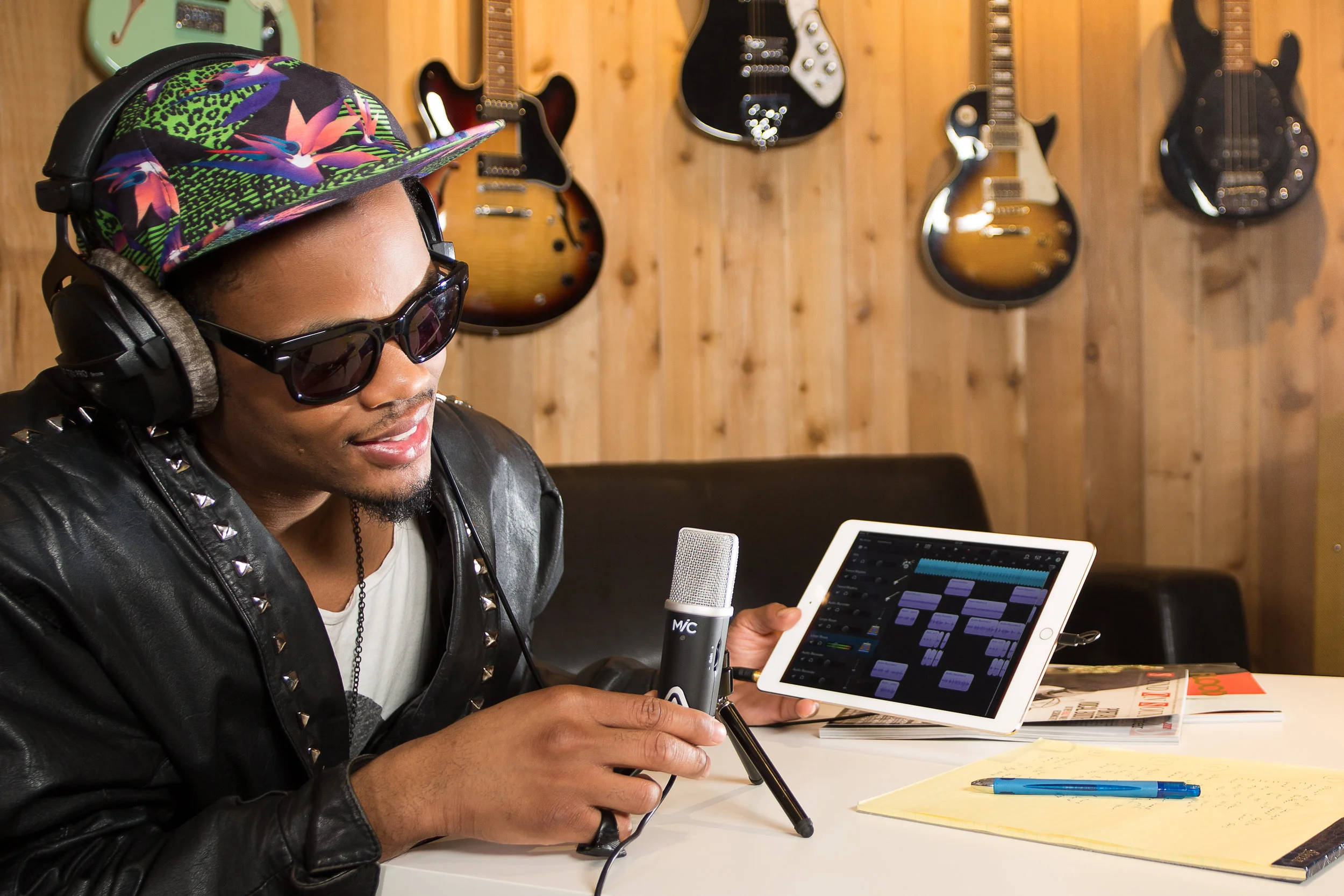 iPad_Recording_1893_Crop.jpg