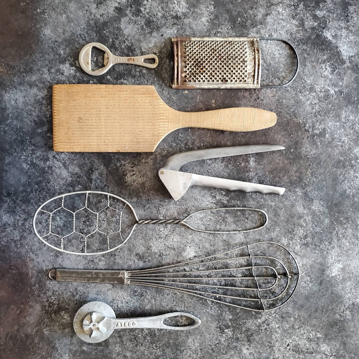 I have a drawer full of vintage kitchen tools. You could say that I'm obsessed. They are the number 1 thing that I look for in my thrift shopping adventures. It all connects back to the few things that were in our kitchen drawer, the garlic press, th