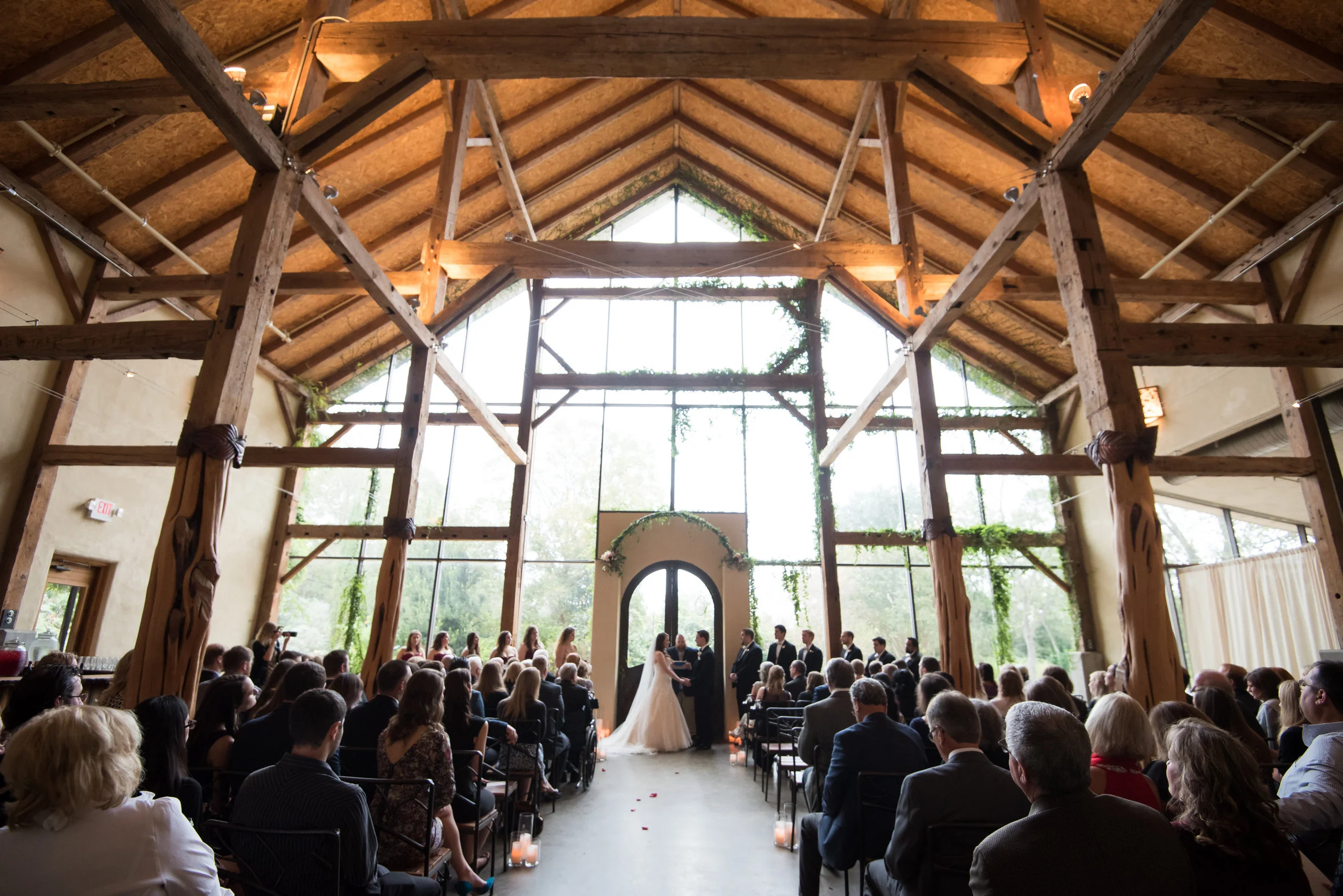 Photo: Debra Gulbas Photography // Venue: Barr Mansion
