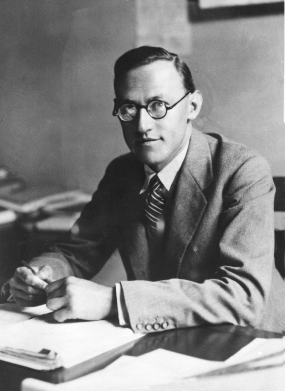 Oskar Morgenstern (1902–1977), Economist.