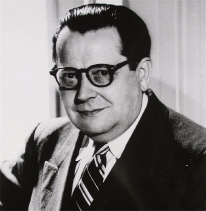 Karl Ludwig von Bertalanffy (1901 - 1972), Biologist.