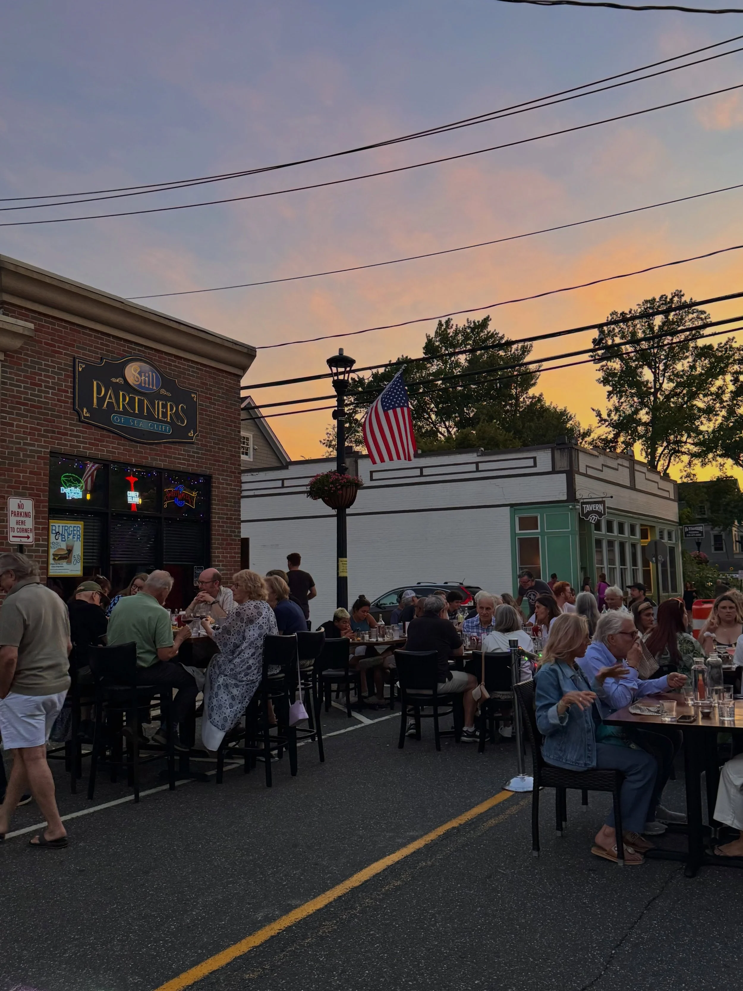 Dine al fresco on Sea Cliff Avenue! Outdoor Dining is back this Wednesday, June 3rd from 5-10 PM 🌅

📲 Call us to make a reservation at Still Partners