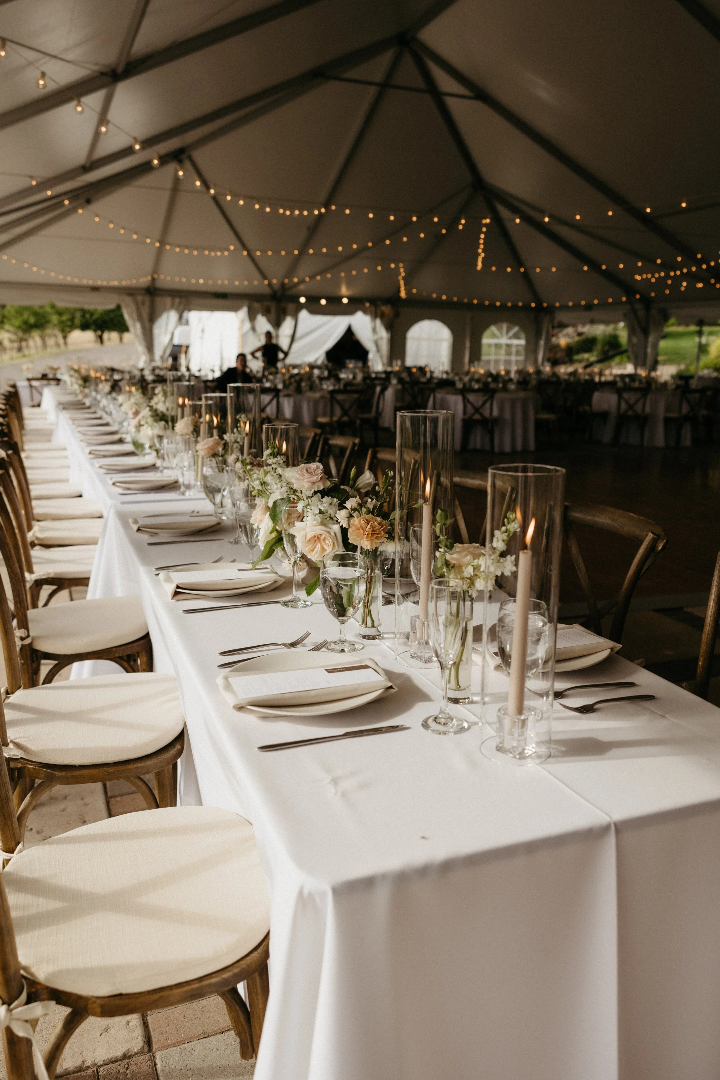 Minimalist Table Setting