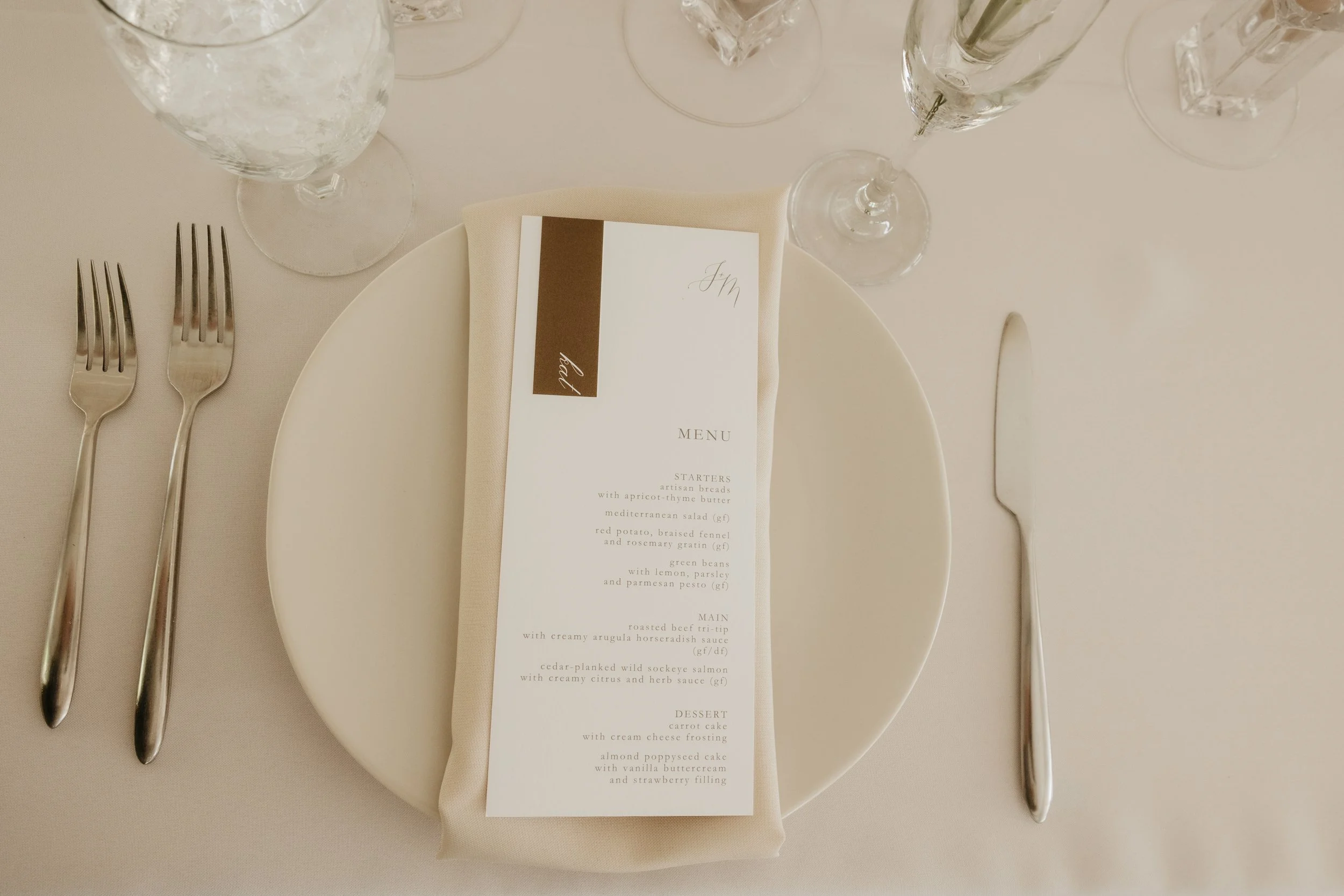 Minimalist Table Setting