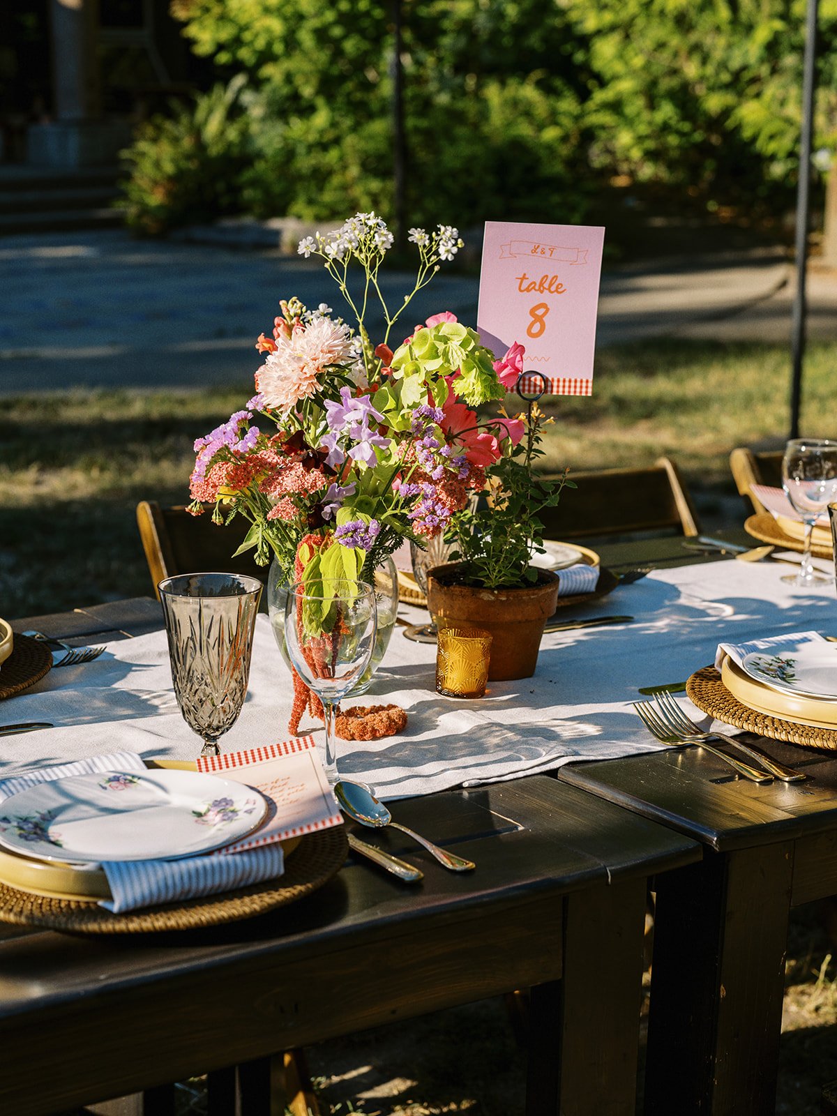 Vintage Table Decor for a Colorful Reception