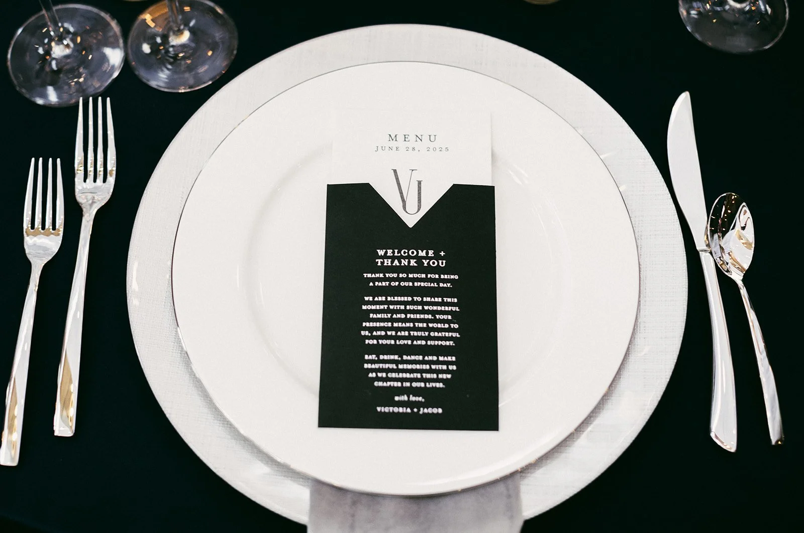 Menu Design – Classic Wedding Table Setting