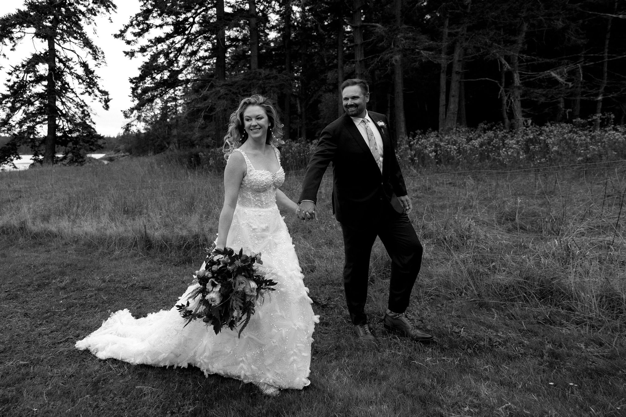 nicole + evan / pebble cove farm / eastsound, washington