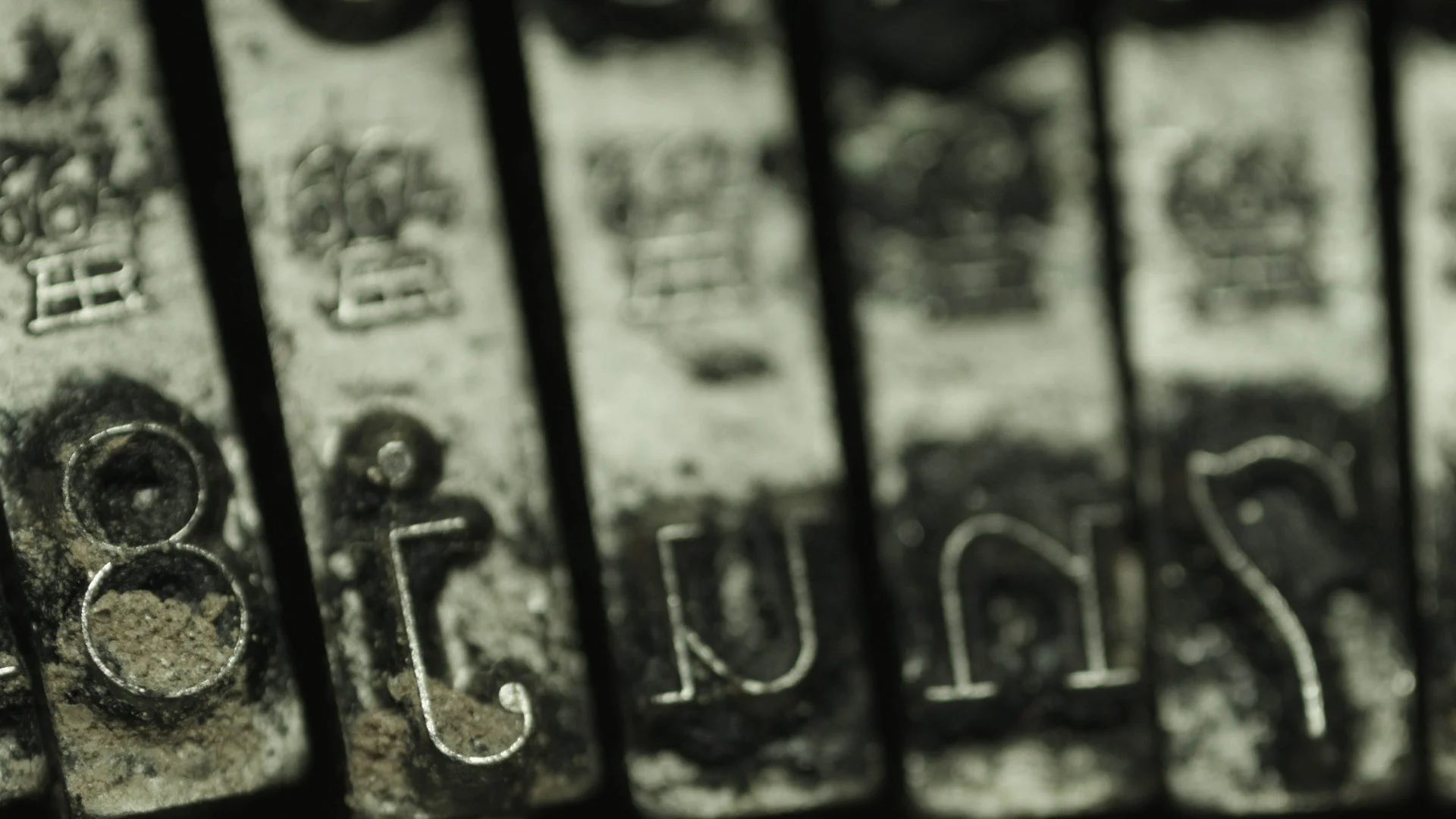 Macro_v10_typewriter_v012.jpg