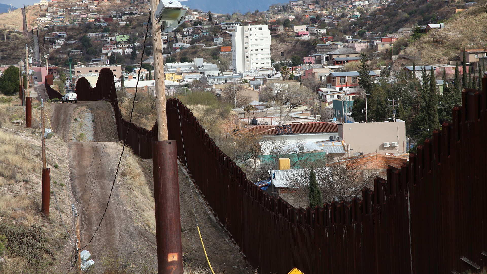 Ten Things to Know About the U.S.-Mexico Border Barriers That Already Exist