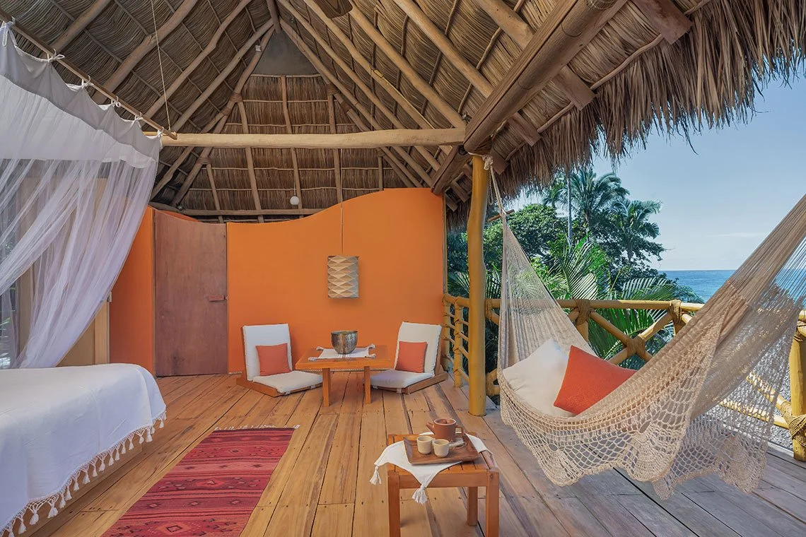 Rooms-EcoChicSuite_02.jpg