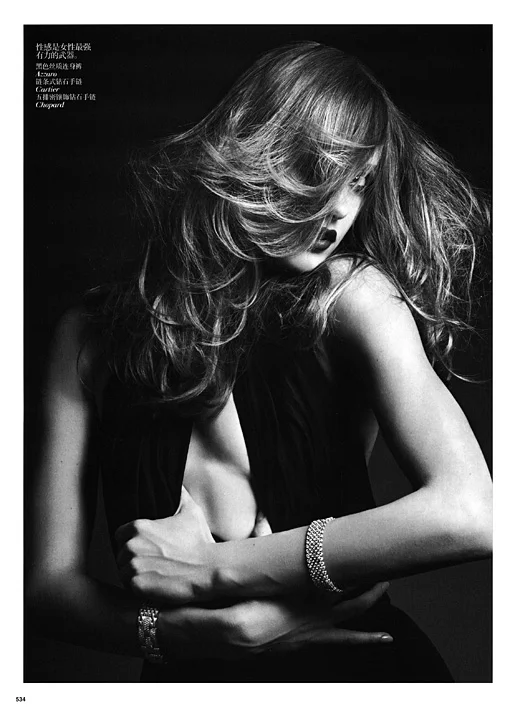7-KARMEN_PEDARU_VOGUE_CHINA_SEPTEMBER_2011_HEDI_SLIMANE-534.jpg